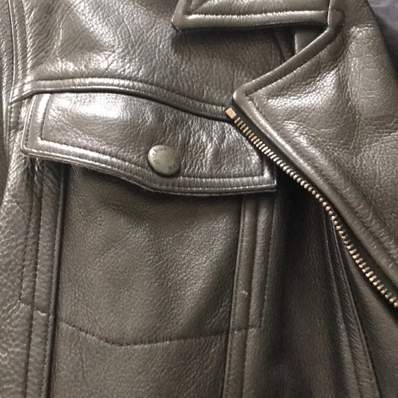 Leather jacket - Picture 5 of 14